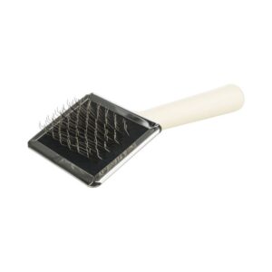 TRIXIE  Minkštas šepetys, medinė rankena-metal. dantukai, 9x13 cm